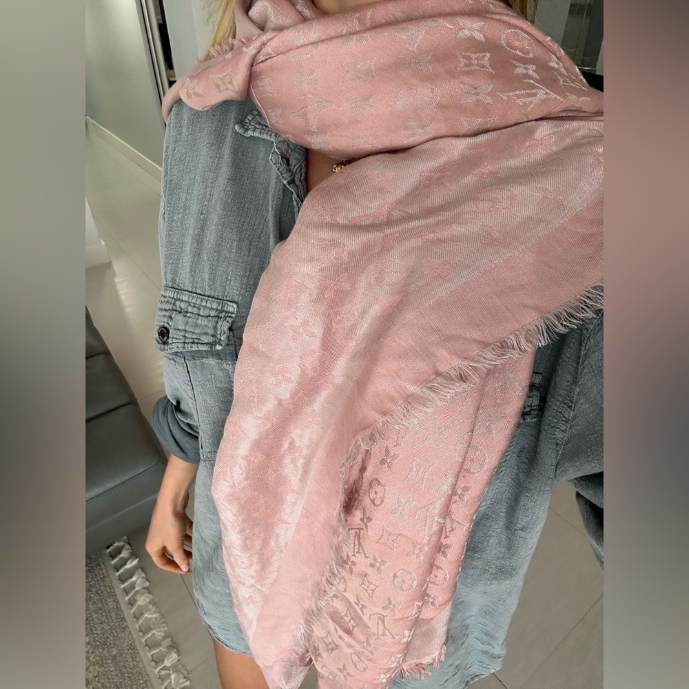 Authentic Pink Louis Vuitton scarf 💕 - Picture 11 of 15